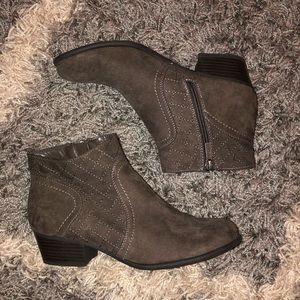 Dark Gray Unisa Women’s Booties size 7.5